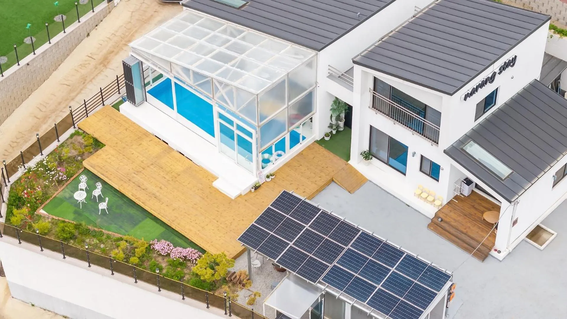 Ganghwado Narangstay Poolvilla Pension Incheon Korsel